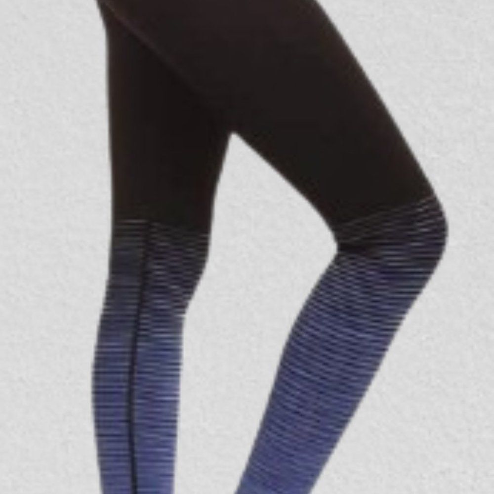 Yelete Ombre striped Work out Pants  4081   Small  NWT Boutique